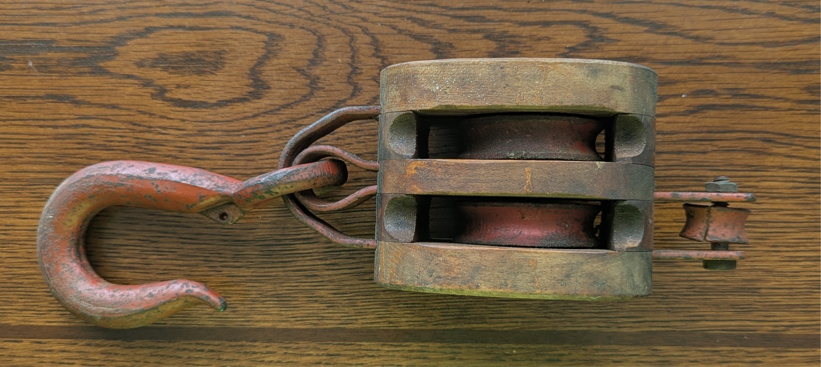#4 WESTERN BLOCK COMPANY LOCKPORT, NEW YORK CAST IRON WOODEN DOUBLE PULLEY