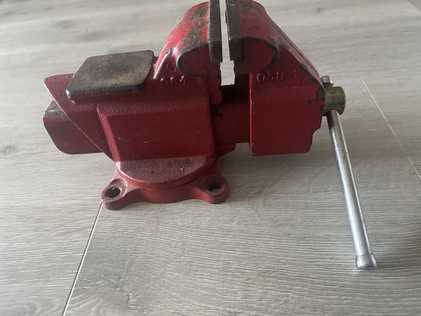 Vintage Columbian Swivel Anvil 3 1/2” Jaw – Bench Vise D4 3 1/2 M5