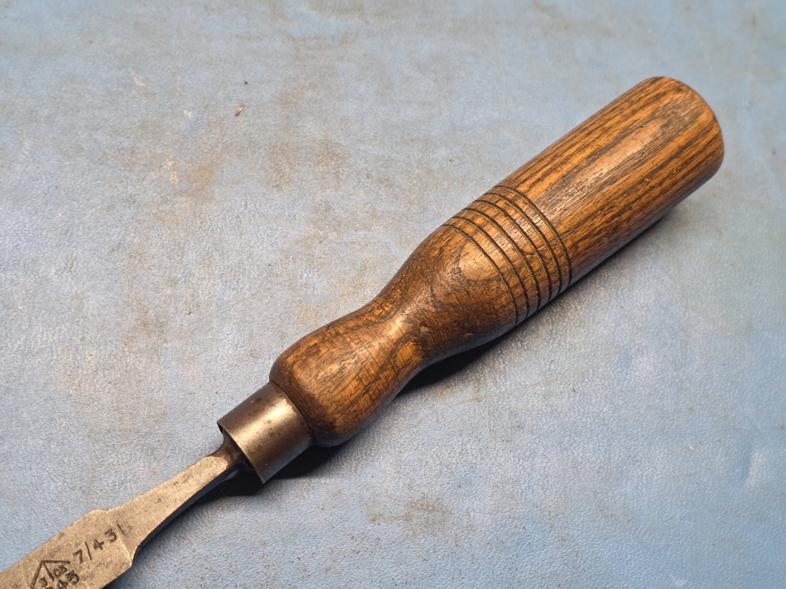Vintage 5/8″ Marples 1945 British Army Bevel Edged Marples Dovetail Chisel Long!