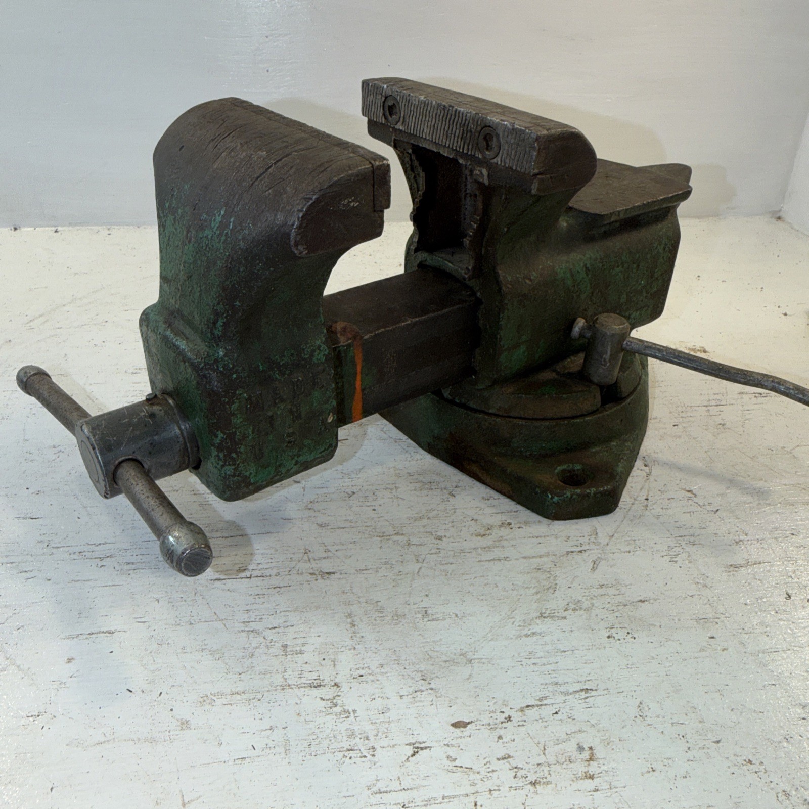 VINTAGE LITTCO NO. V-110 SWIVEL ANVIL VISE 4” JAWS,CAST IRON,LITTLESTOWN,PA