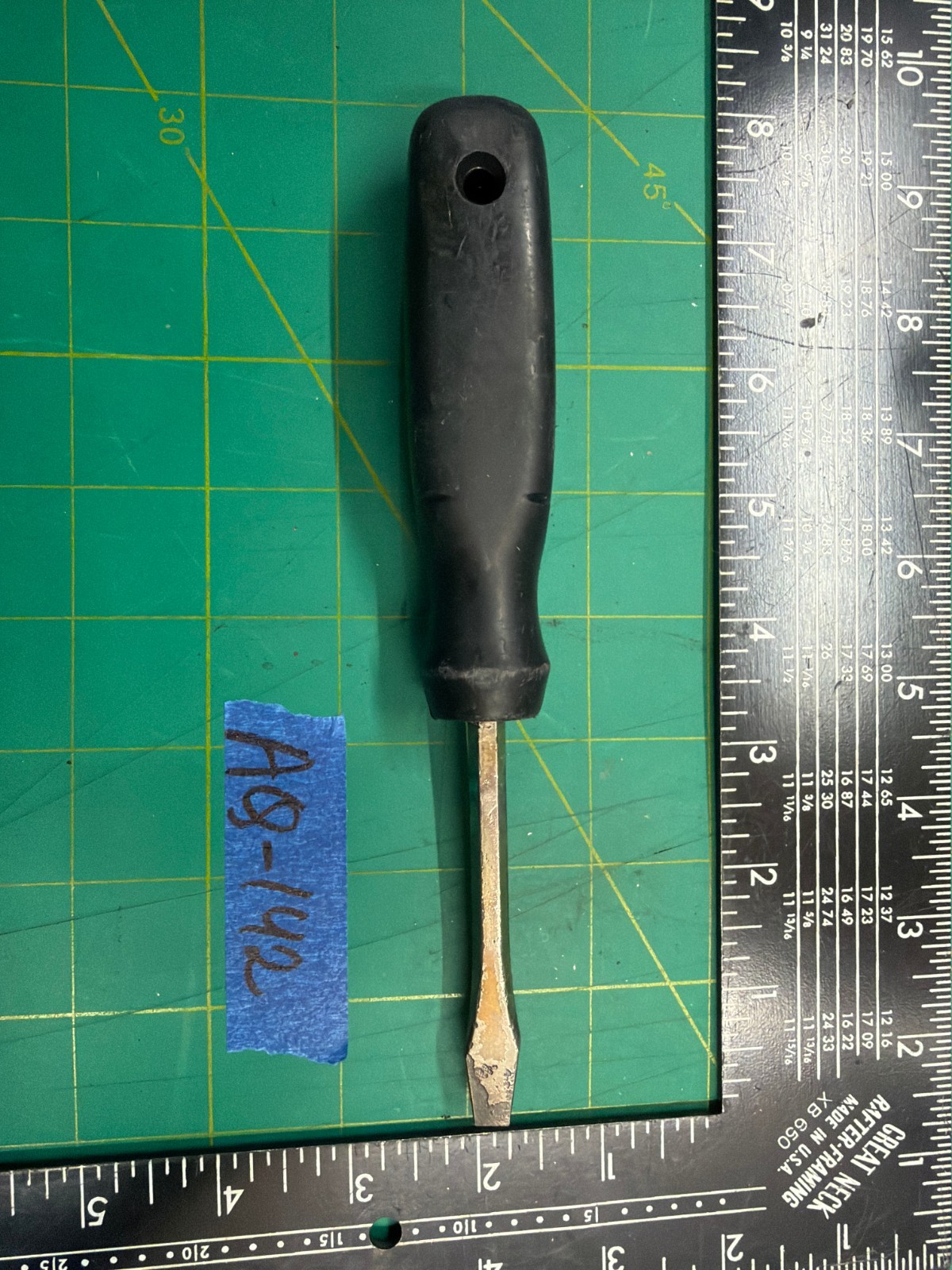 Vintage 8″ Slotted Flathead Screwdriver Square Shank Black Handle Tool