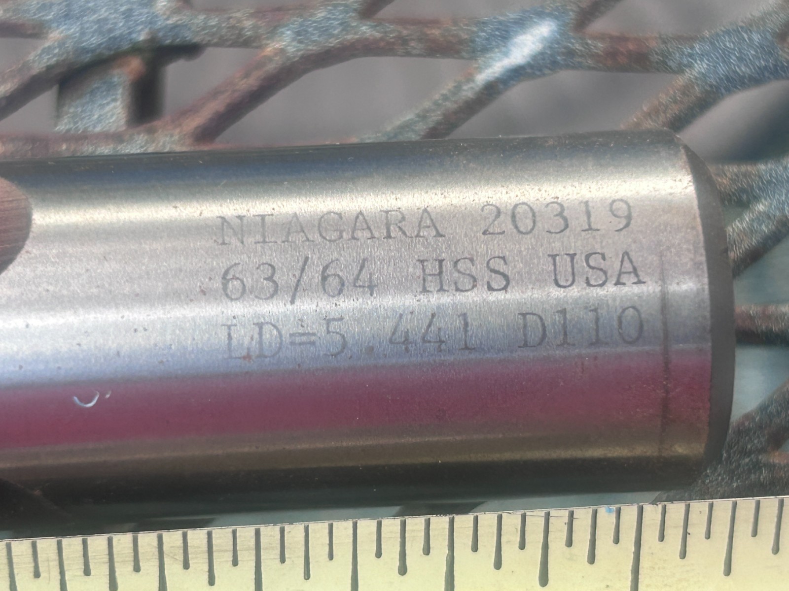 MACHINIST HmDrcB A TOOLS LATHE MILL Machinist Lot of Coated End Mills