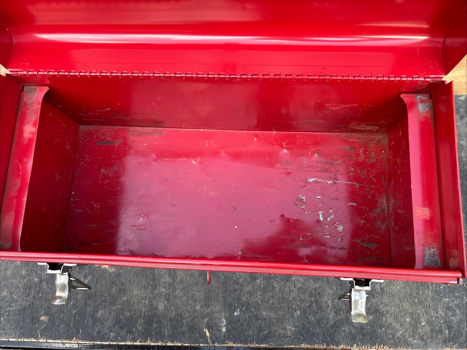 Vintage WATERLOO Metal Toolbox w/ Tray 20”x 8”x 9.5” Red Metal Toolbox