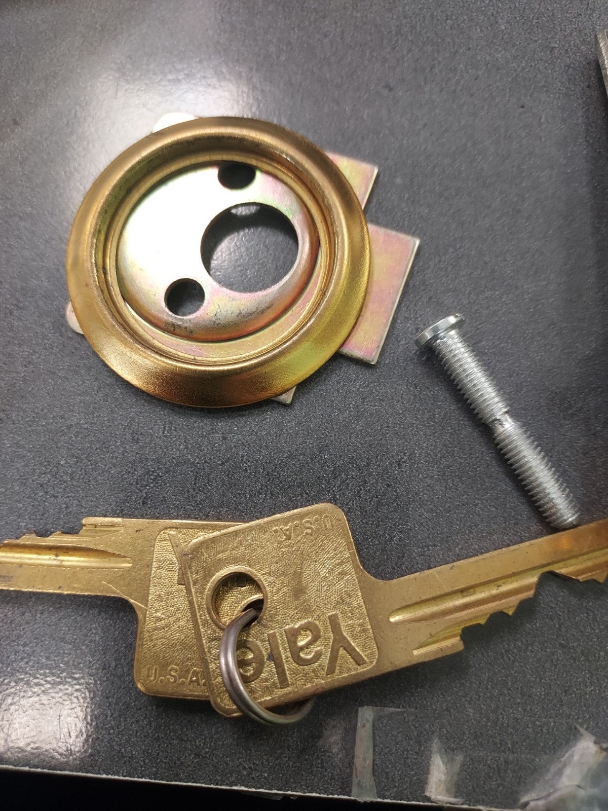 Yale Rim Cylinder Satin Brass NOS with 2 Keys