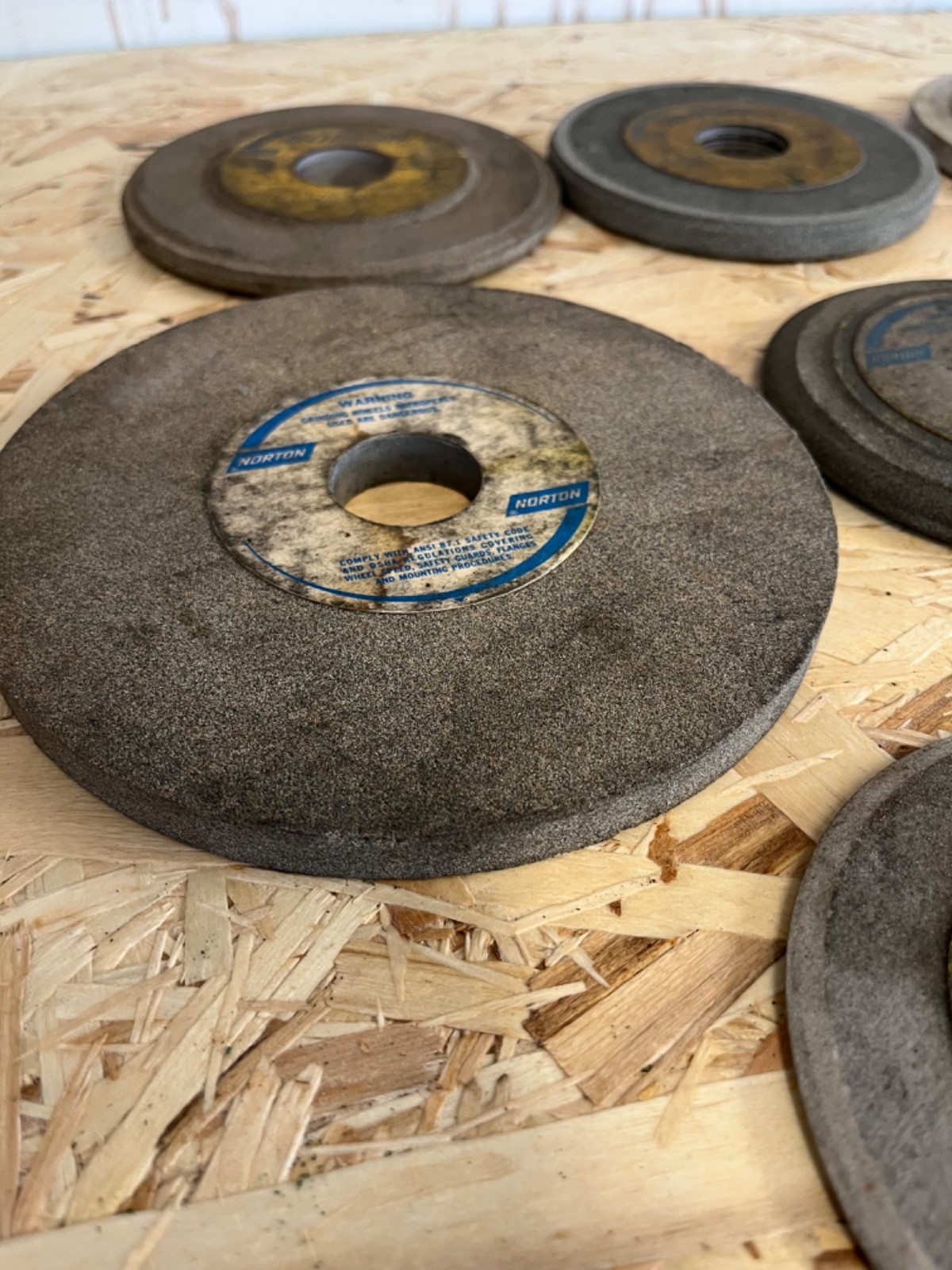 MACHINIST TOOL LATHE MILL Machinist Lot of 8 used Norton / MCS Grinding Wheels