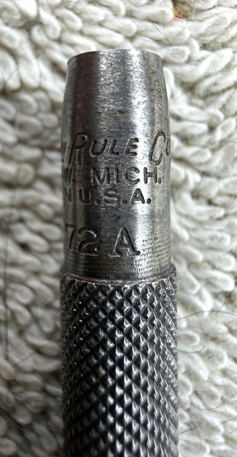 VINTAGE THE LUFKIN RULE CO. NO. 72A PUNCH KNURLED – AS PICTURED