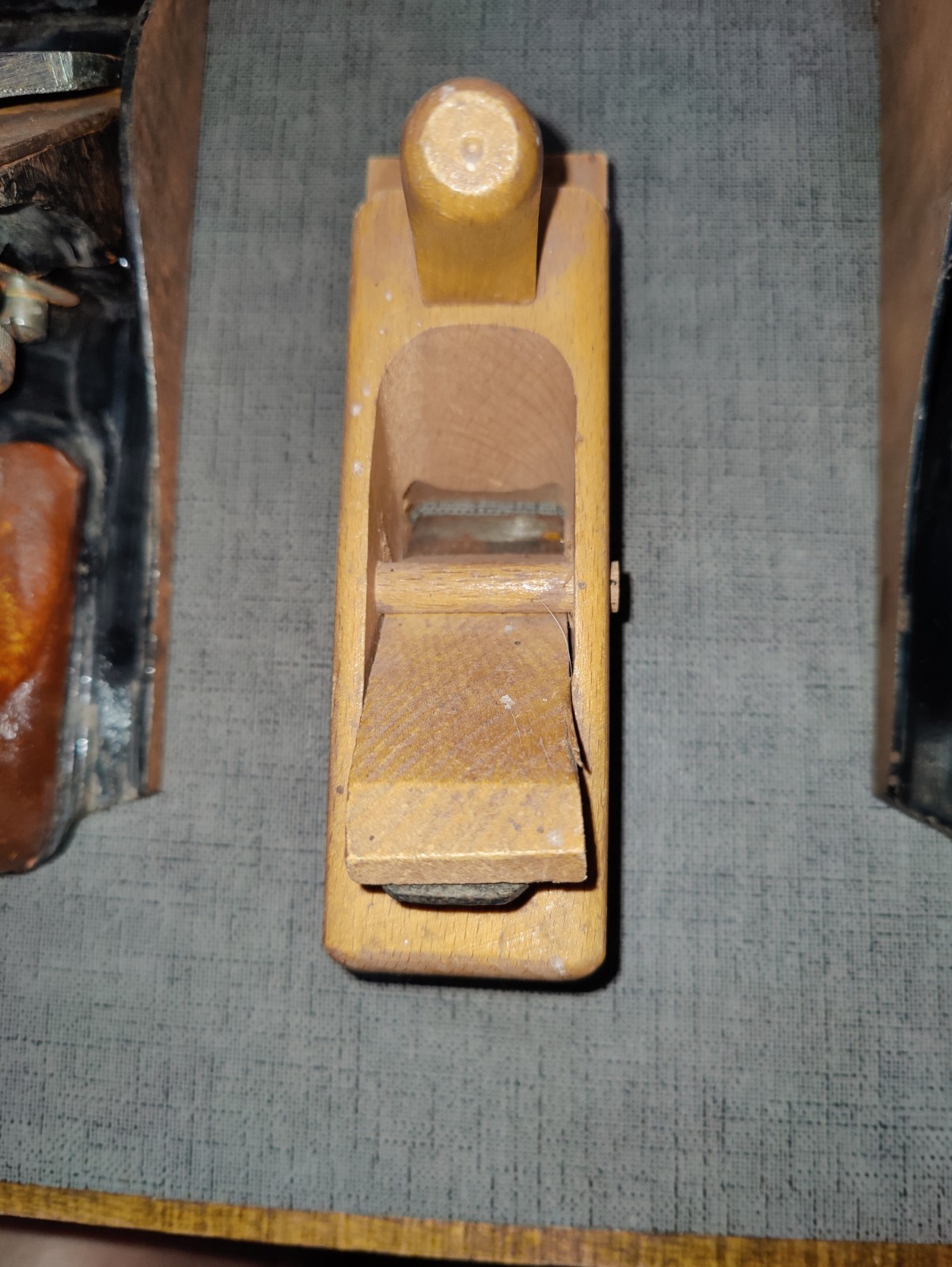 Lot of 2 Vintage Made In USA Smooth Bottom Wood Hand Plain 9.5″ + 1 Homemade