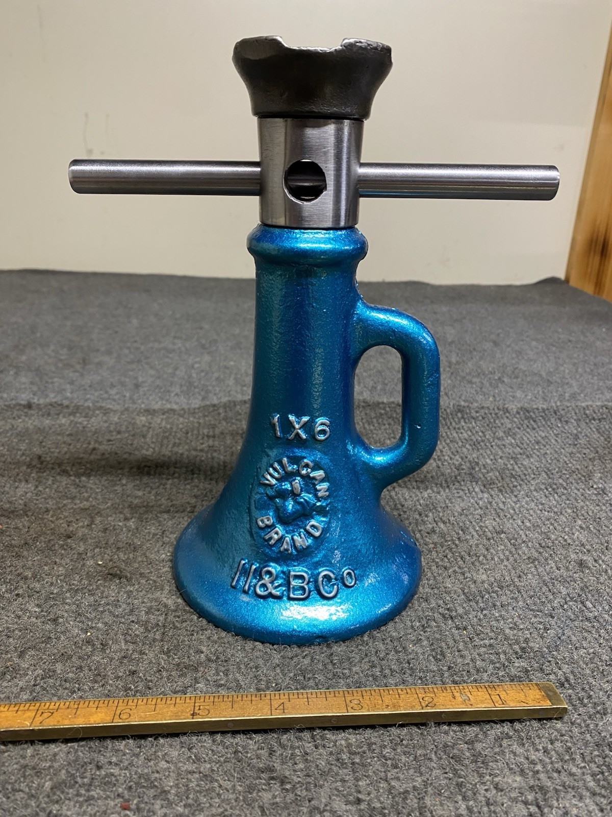 Antique Illinois Iron And Bolt Vulcan 1 X 6 Screw Jack With Cross Bar USA