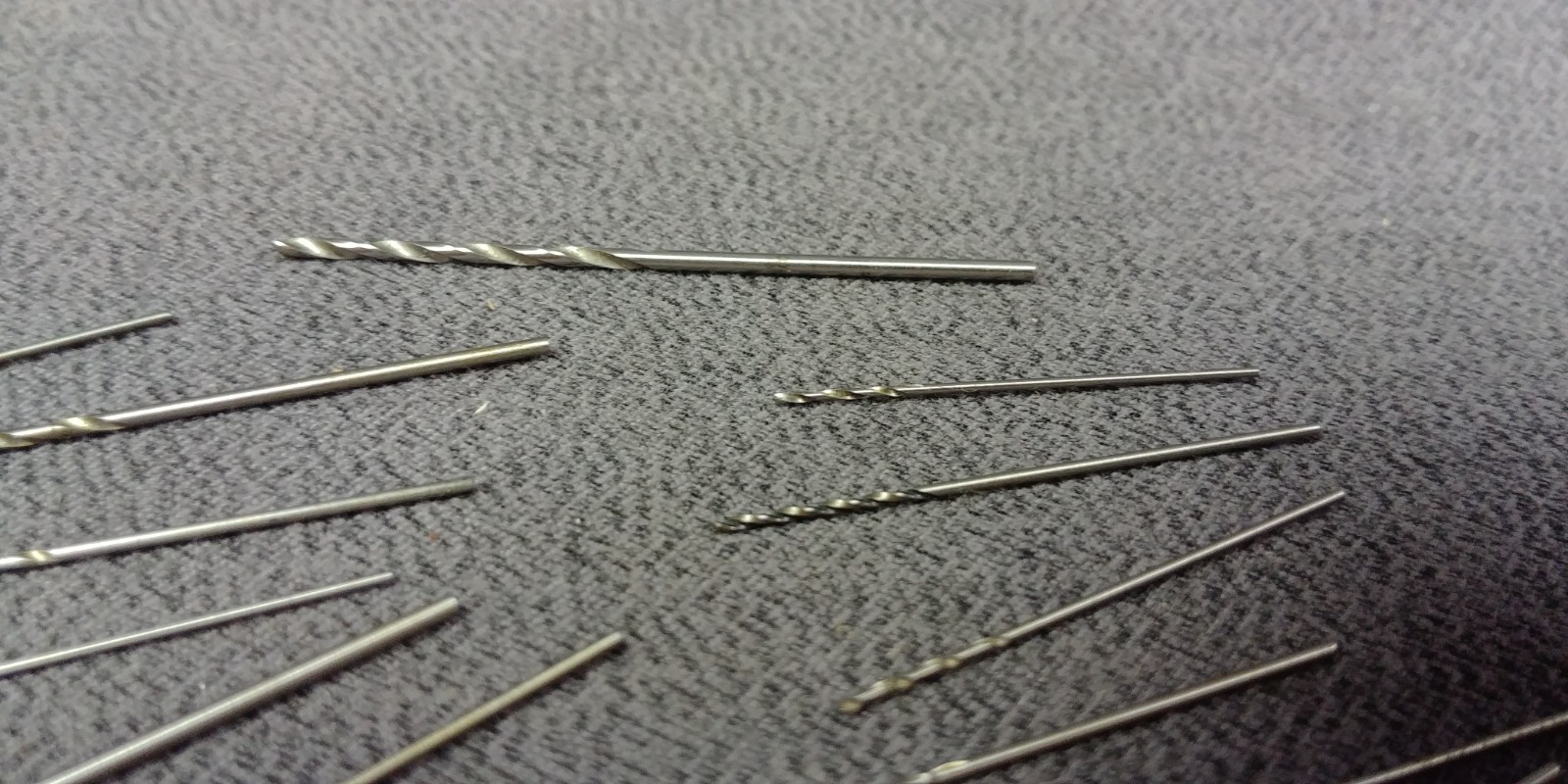 Gold Pocket Machinist Jewelry Watch Repair Mini Pocket Pin Vise 14 Drill Bits