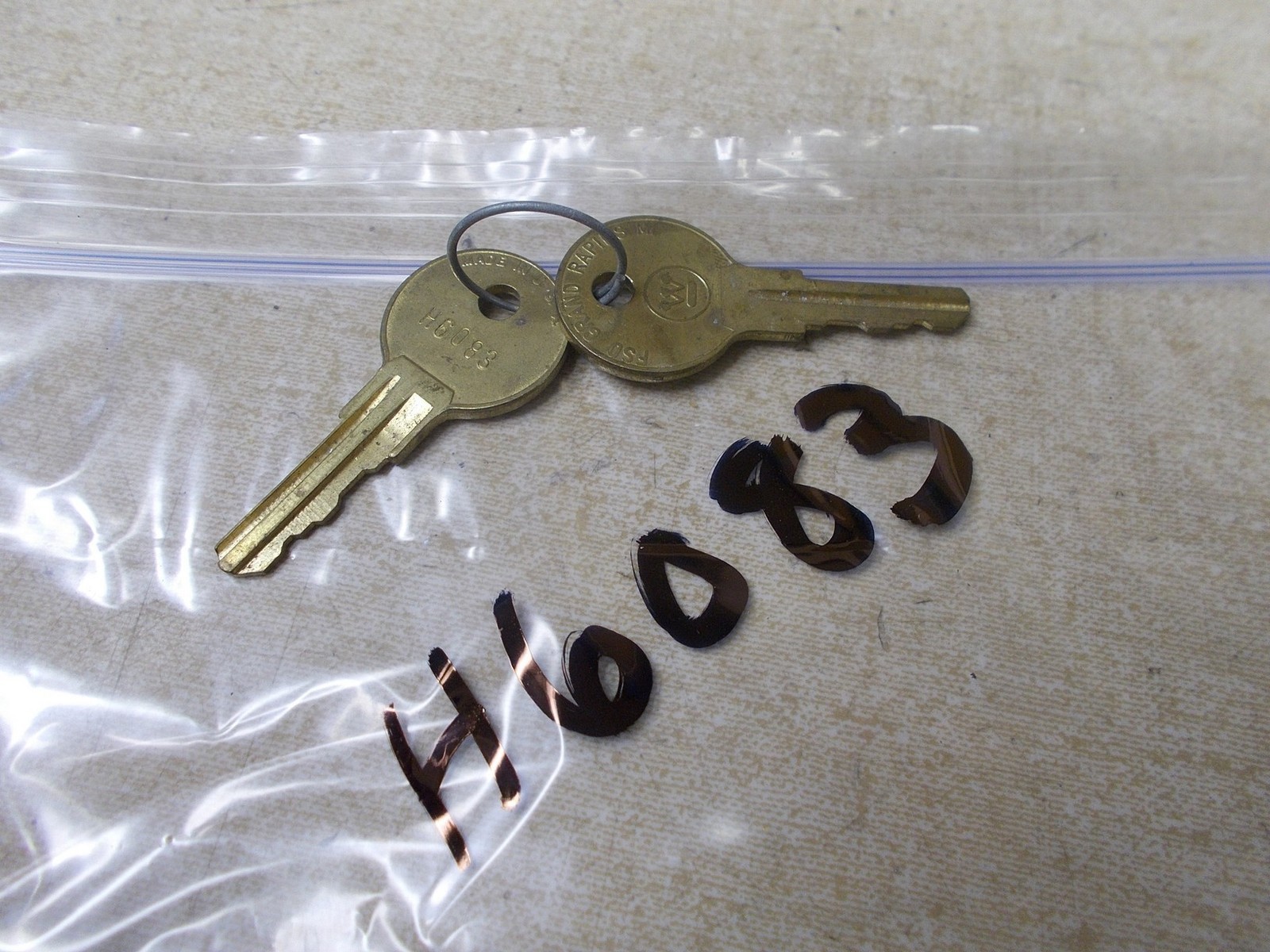 Set of 2 Vintage Westinghouse Keys H6083 *FREE SHIPPING*
