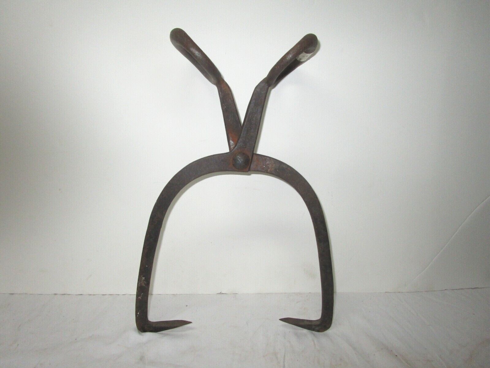 Vintage Gifford Wood Co. 16 inch ice wood tongs