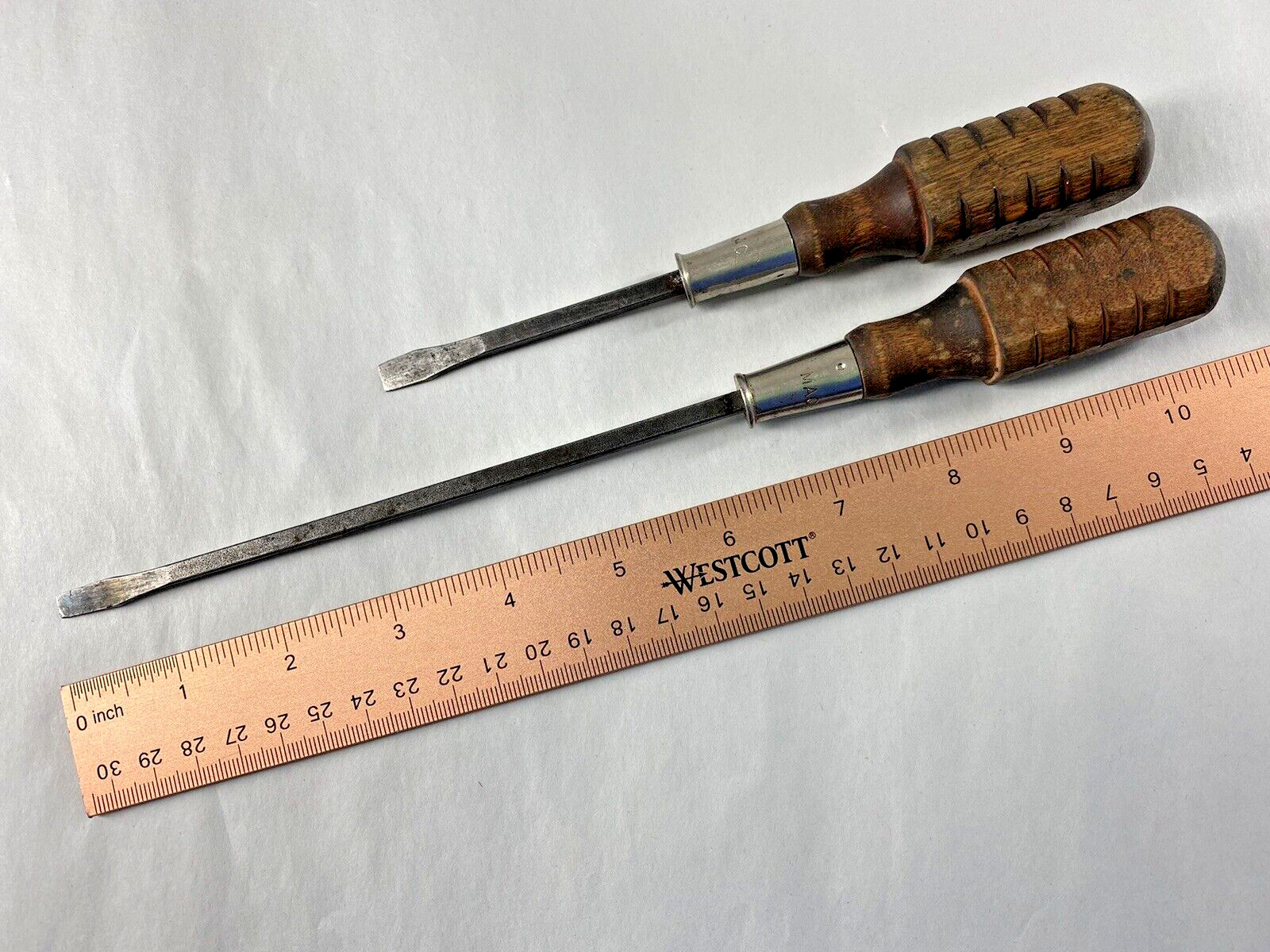Lot of 2 Vintage MAC Tools Wood Handled Flat Head Square Shank Screwdrivers