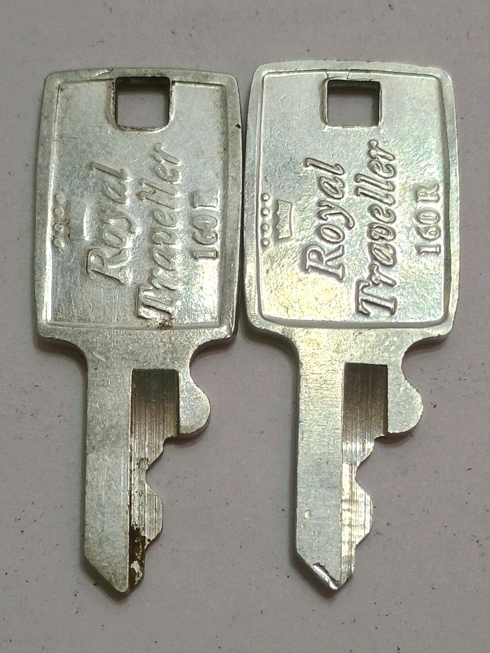 Pair of Vintage Royal Traveller # 160R Luggage Suitcase Keys Incl. Free S &H