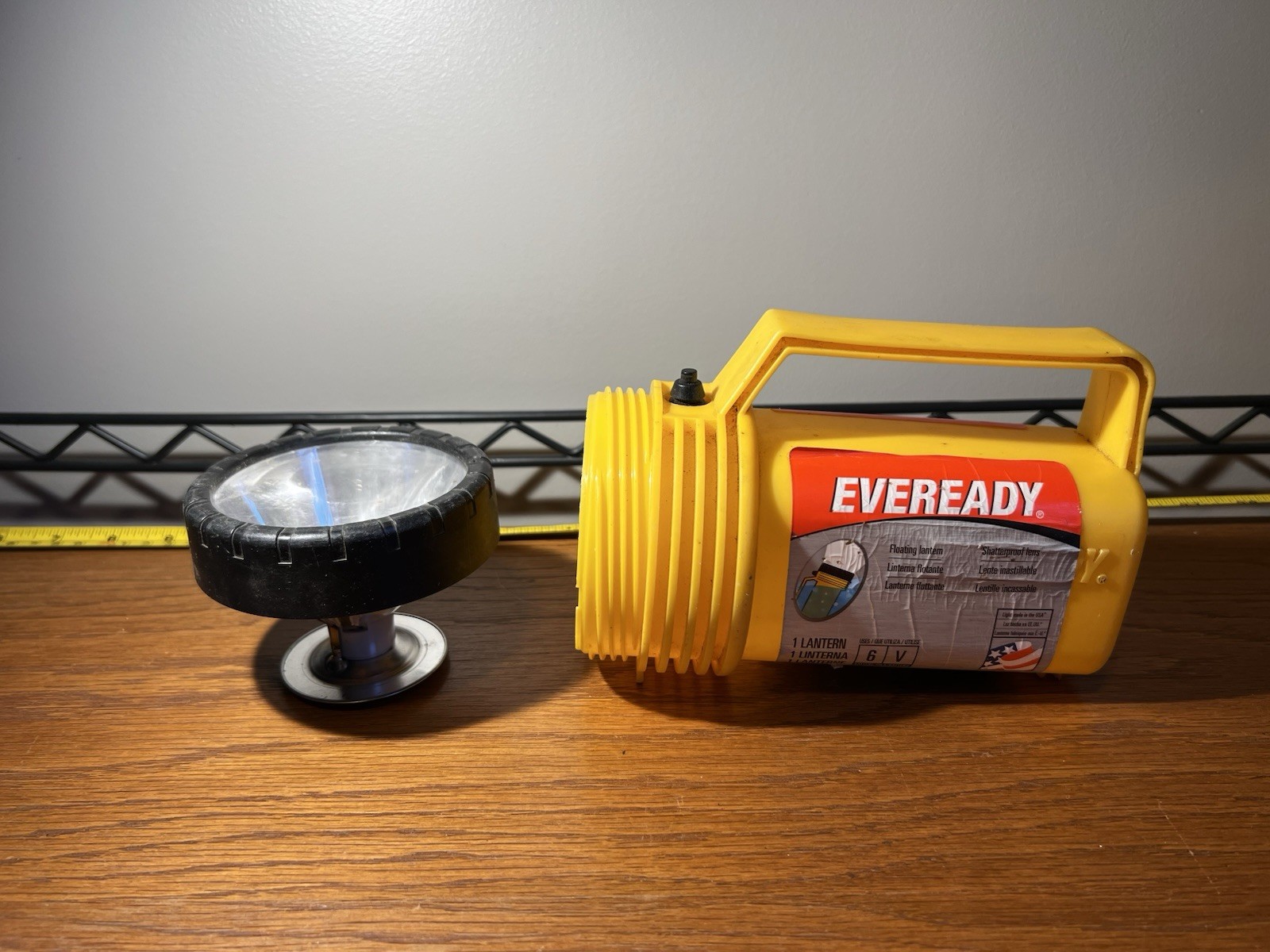6V Lantern Flashlight Lot: EVEREADY Heavy Duty Floating & Energizer (Untested)
