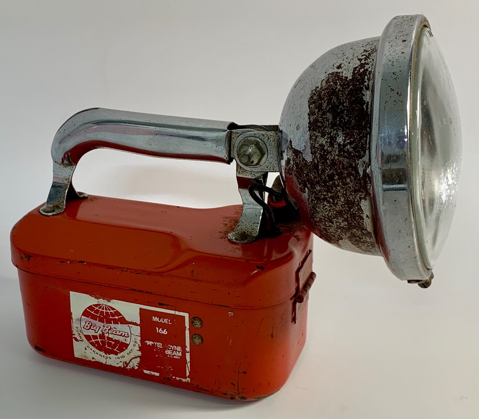 Vintage Big Beam Model 166 Flashlight Lantern Spotlight (Tested, Works!)