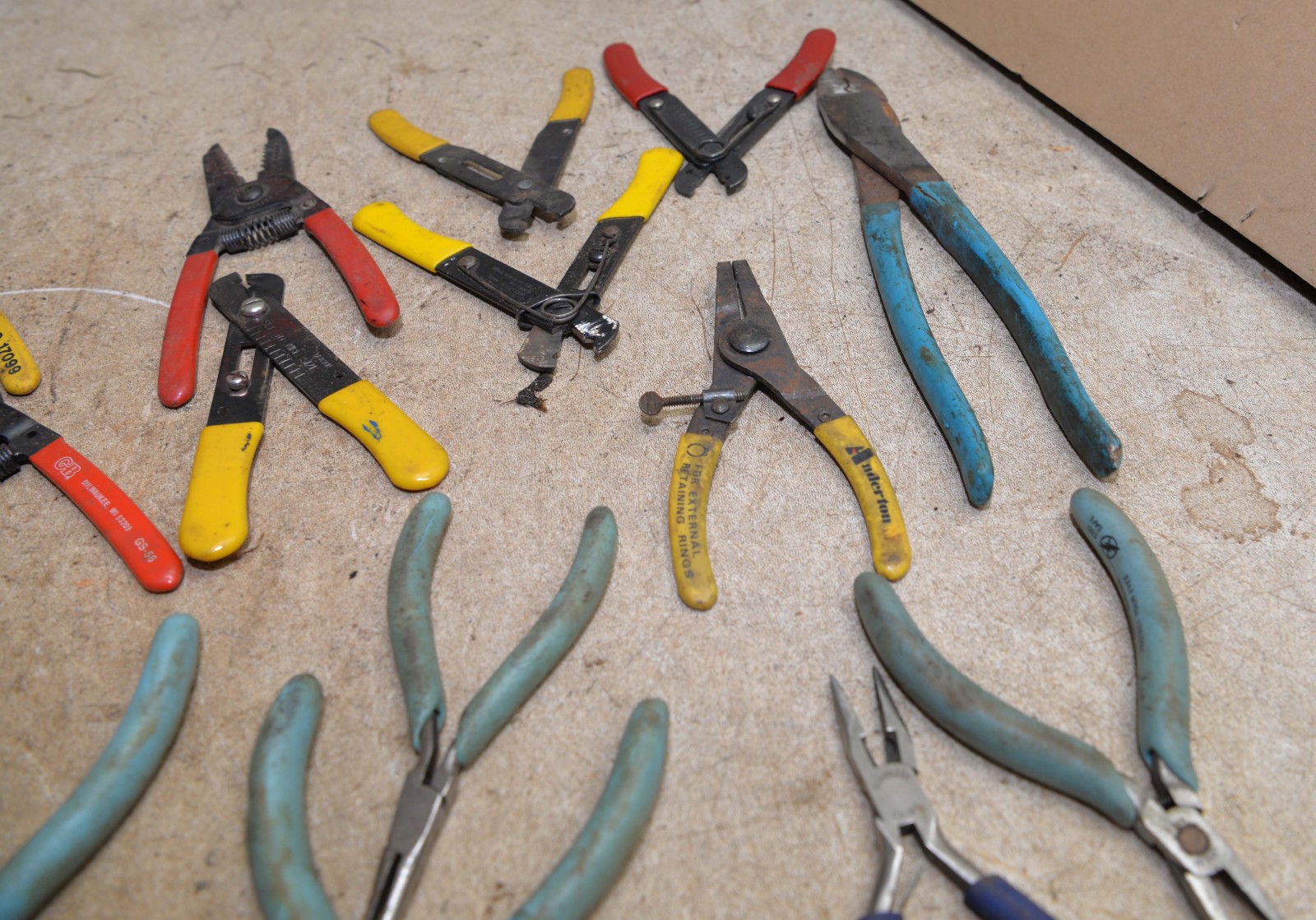 30 electrician tv typewriter repair tools Xcelite Channelock Craftsman & more