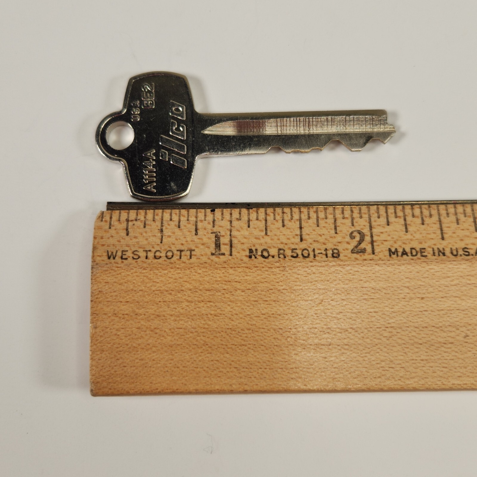 Vintage Key ILCO A1114A BE2 KY142 KY142