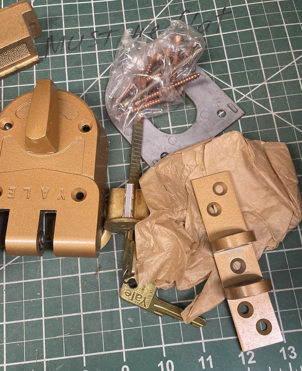Yale 197 Rim Jimmy Proof Bronze Deadlock In Box 2 Keys Landlord Scuffed Paint