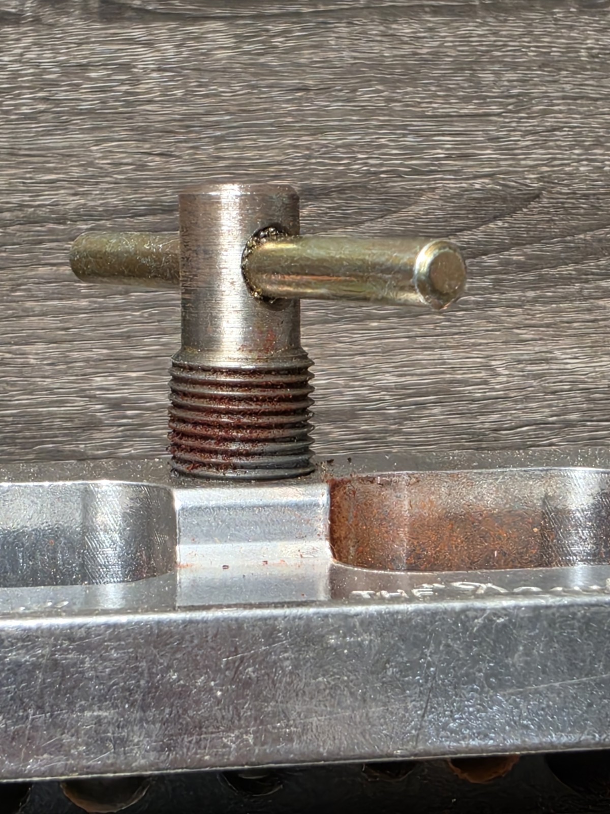 Dowl-It~Model 1000~Dowel Jig For Holes~Self Centering Drill Guide