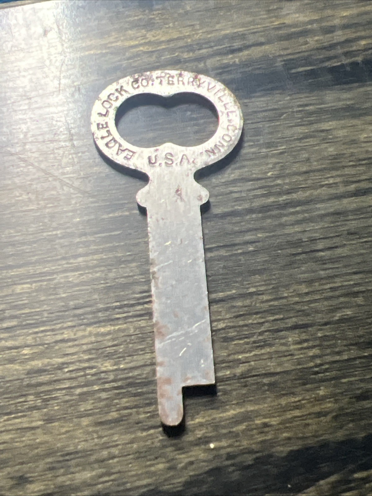 Vtg Uncut Eagle Lock Co Terryville Conn USA Flat Skeleton Key Approx 1.75″ Long