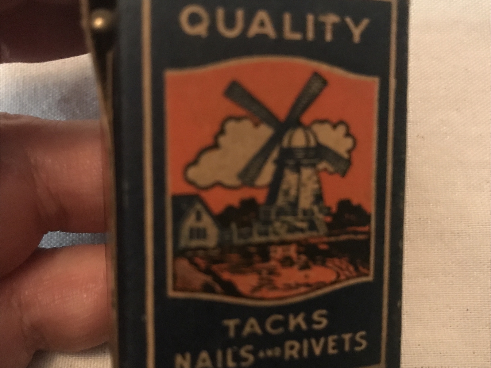 The HOLLAND Mfg. Co. Vintage Carpet Tacks Box, Great Graphics, Baltimore, Md.