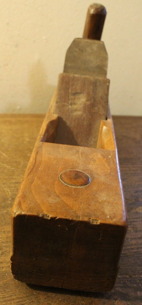 Vintage Wooden Body Wood Plane Approximately 16 X 3 X 3 Inches