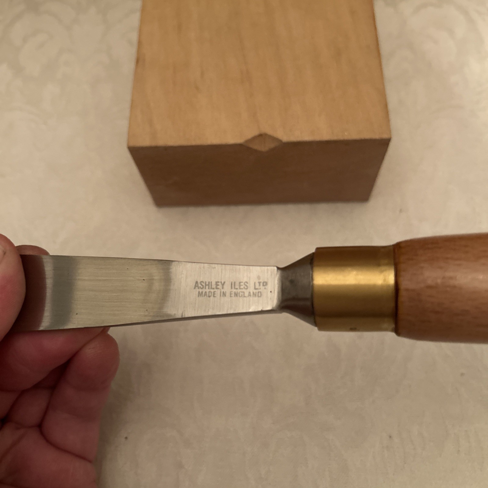 Ashley Iles # 3 / 32mm 1.25’ Straight Allongee Carving Gouge
