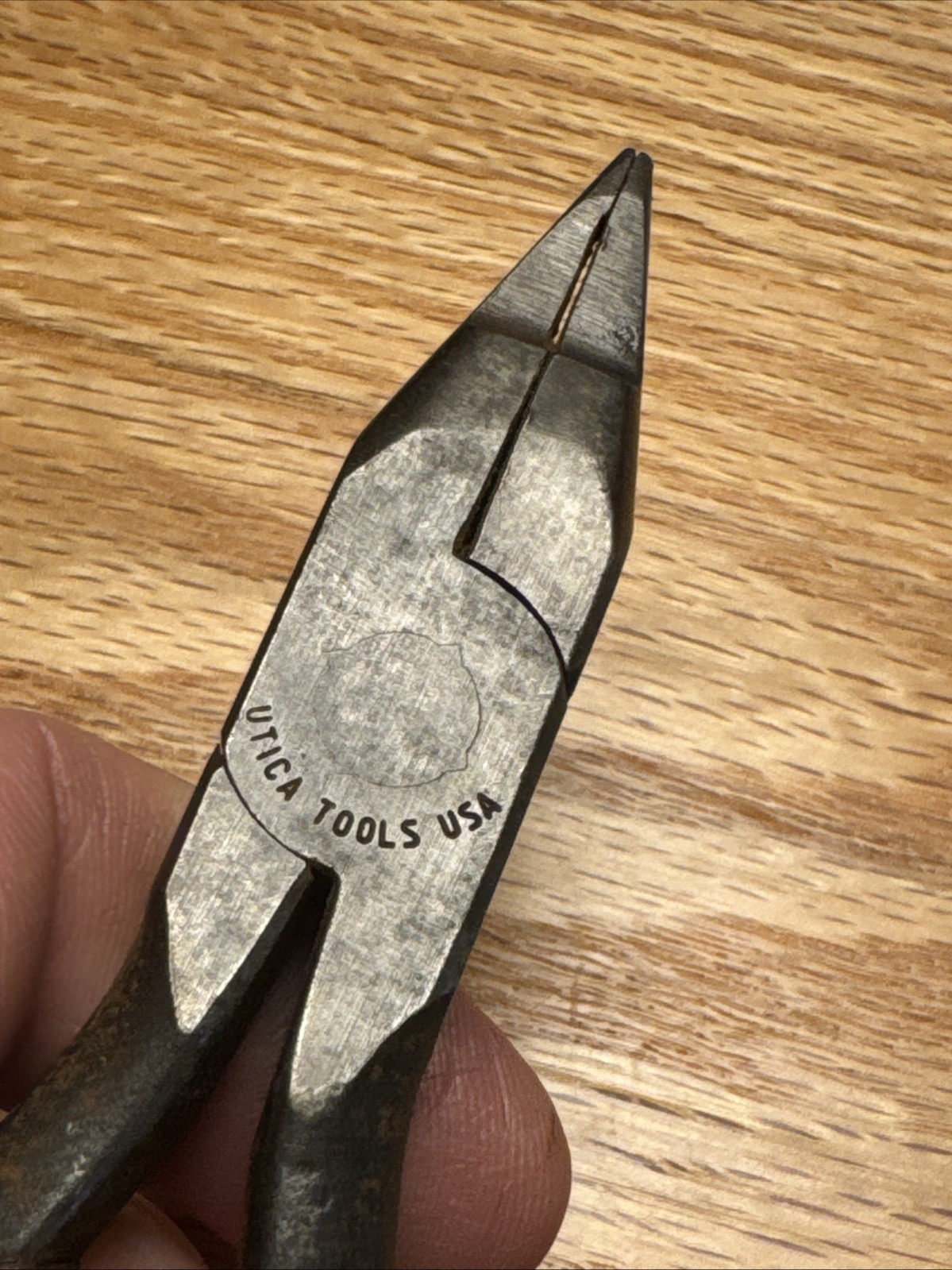 VINTAGE UTICA 6″ R-2291 W.E. Co. NARROW PRECISION NEEDLE NOSE PLIERS VGC USA