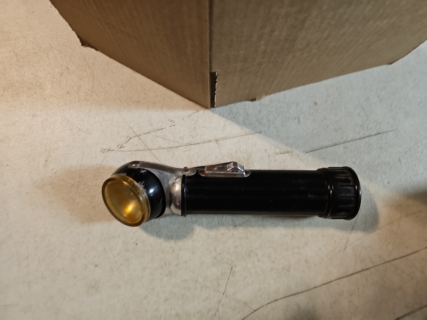 Vintage USALITE Swivel Head Tin Flashlight Torch Original USA 8” Untested
