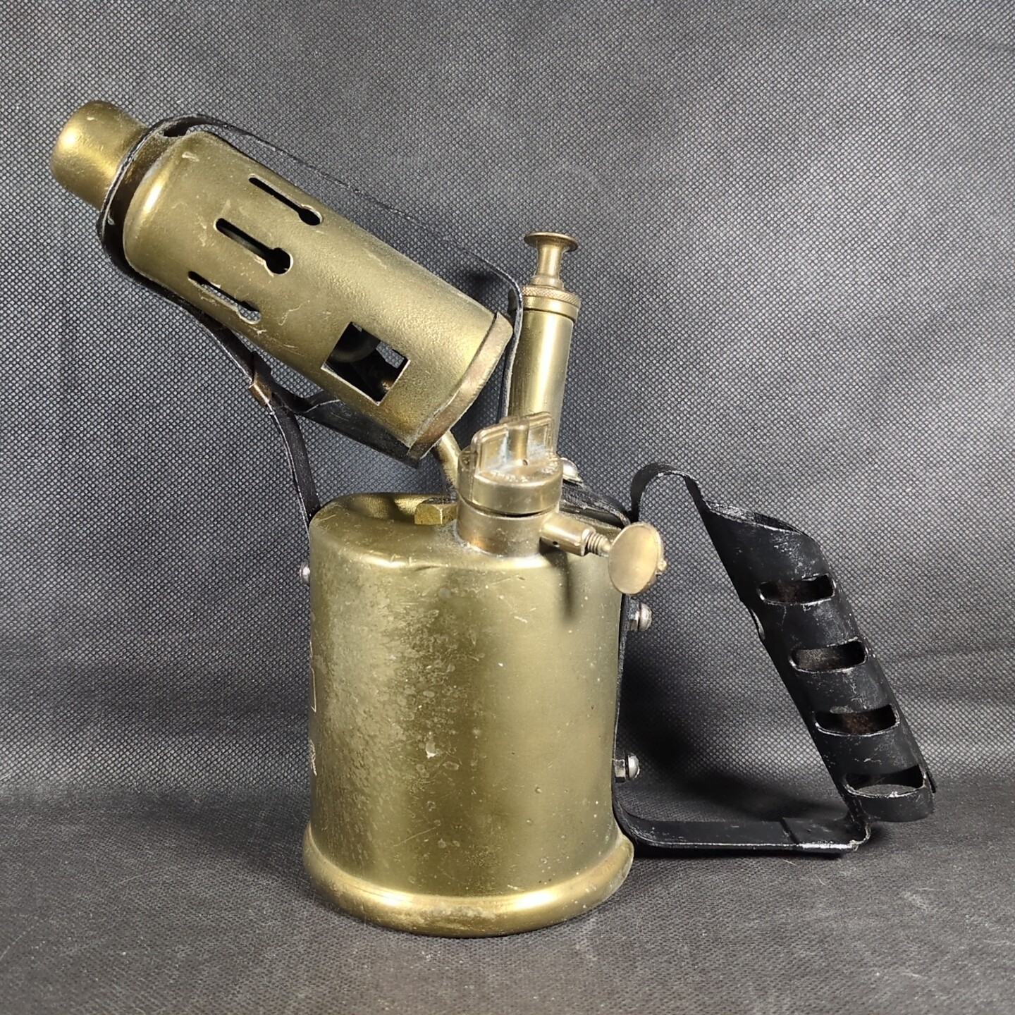Vintage MONITOR Brass Paraffin Blow Torch No.26 British Made Untested Collectabl