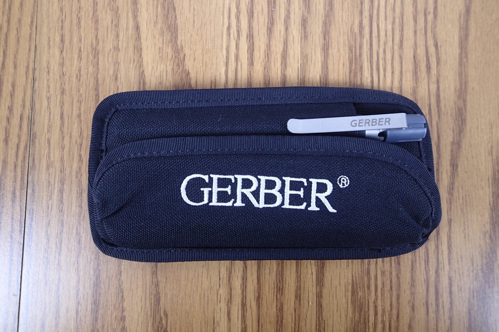 Gerber Foreman Utility Task Pen Light with Sheath And 4 Color Lights – WORKING