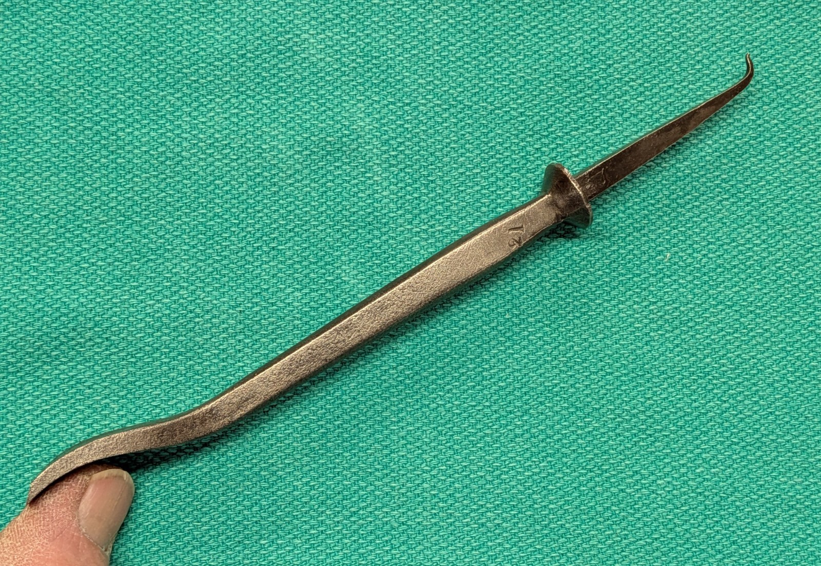 EARLY Buck Brothers #13 Front Bent Sweep Chisel London Pattern Carving Tool NICE