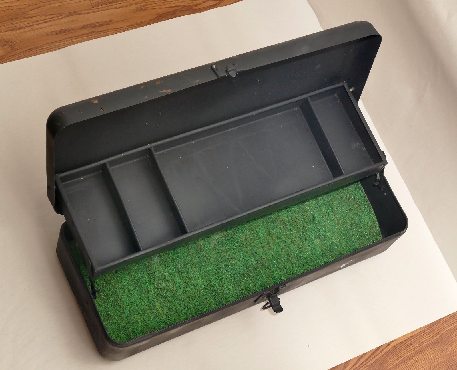 Metal Multi-level Tool Box with Cantilevered Tray Two Level 19″ x 8″ x 5 1/4″