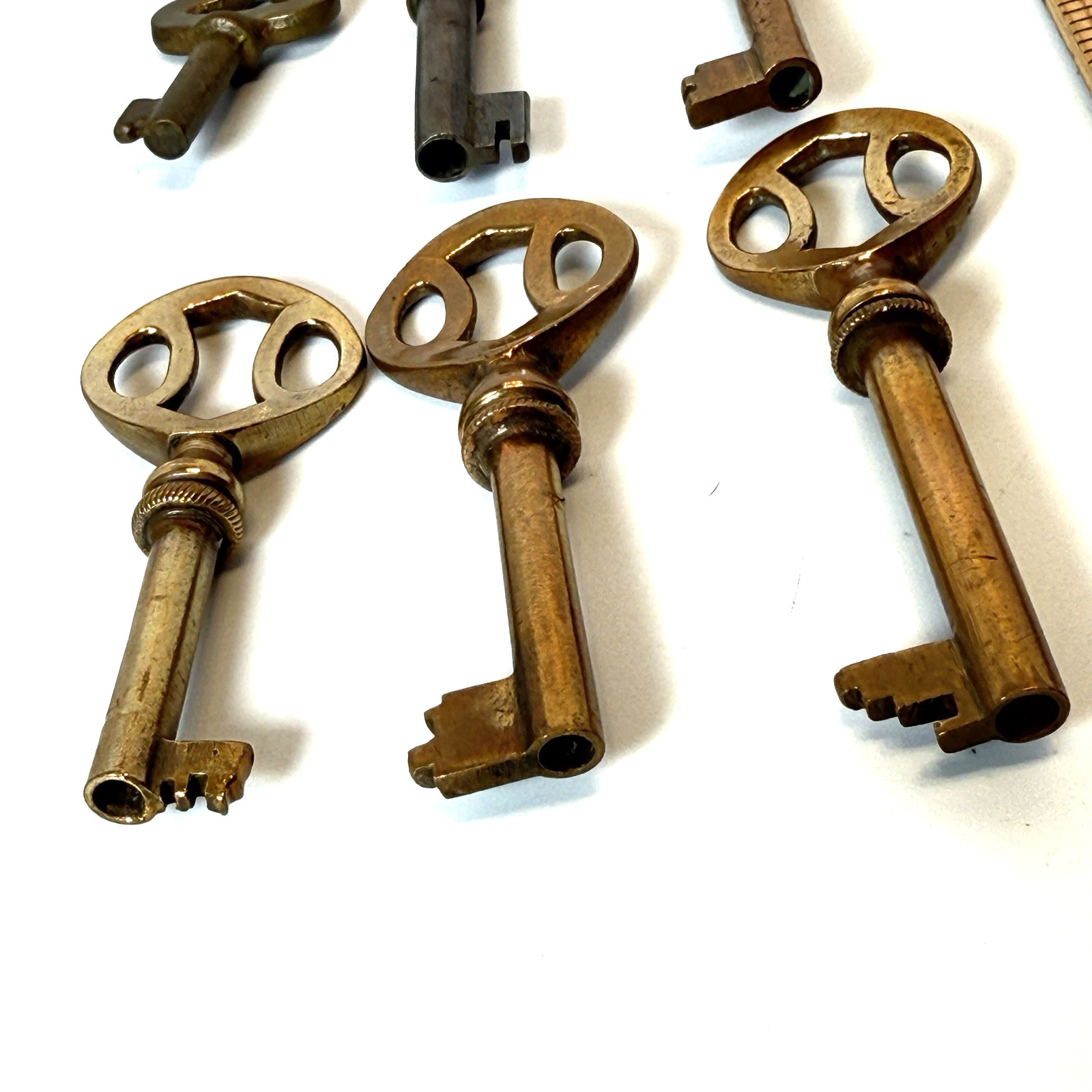 Lot Of 6 Mixed Cabinet Skeleton Keys BRUNSWICK Edison Phonograph Brass Hollow