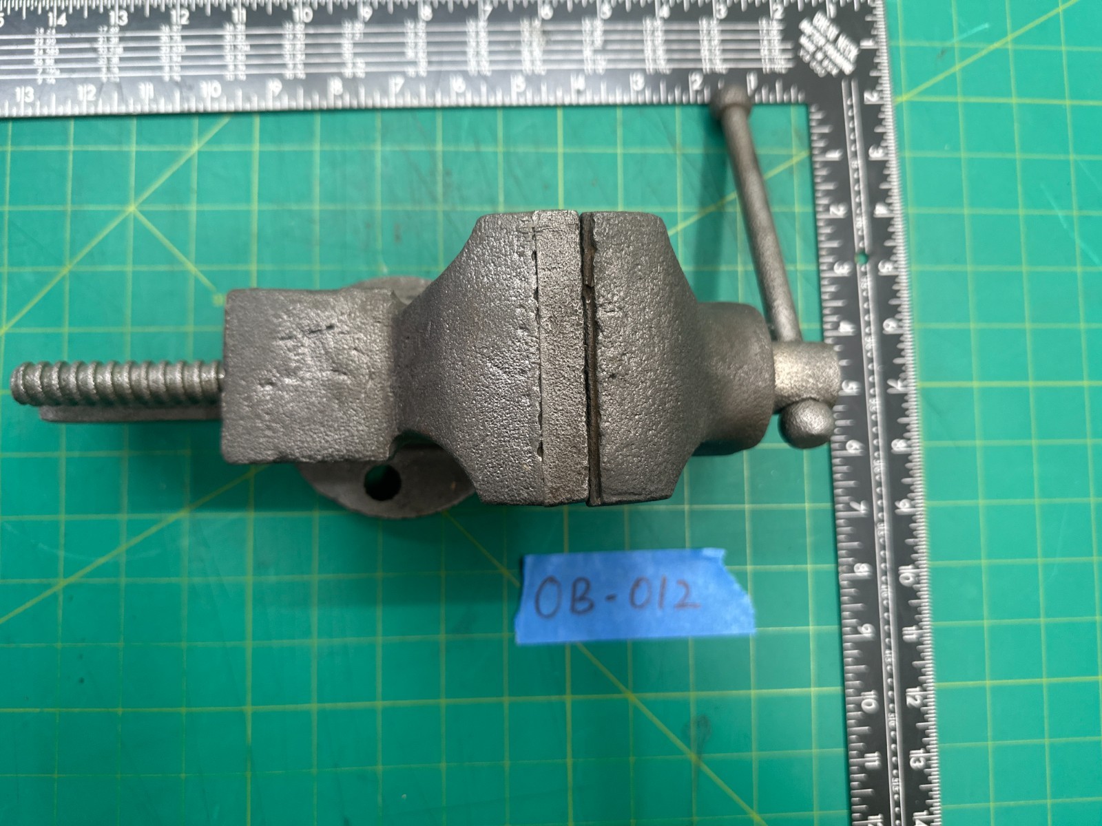 Vintage Columbian Bench Vise No. 143 Col. Hdw. Co. Cleveland USA