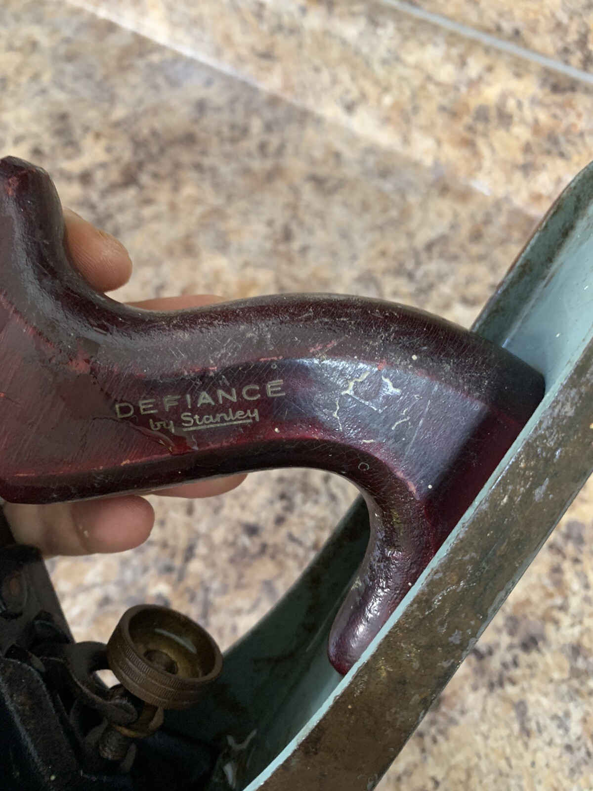 Vintage DEFIANCE By Stanley 14 ” wood plane, iron solid tool