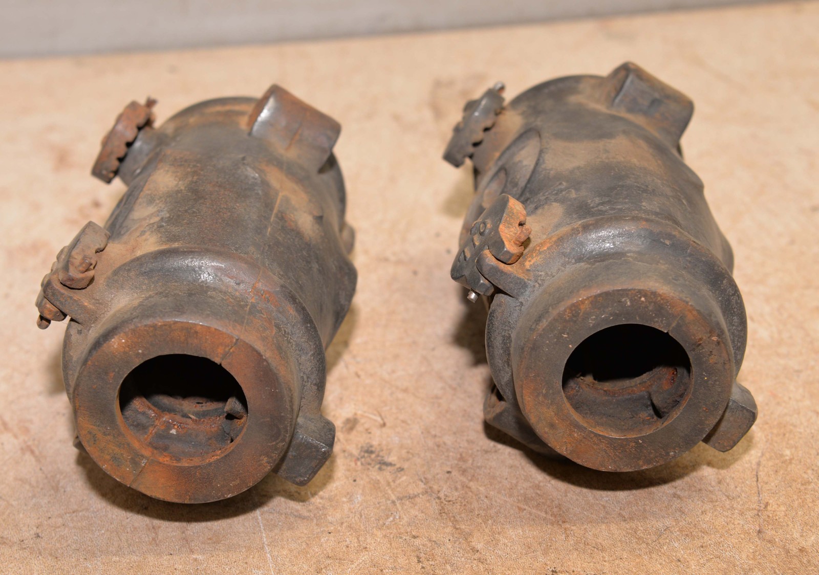 2 rare antique HRBC line shaft hanger 1 7/16 bearing holder 8 1/2″ long machine