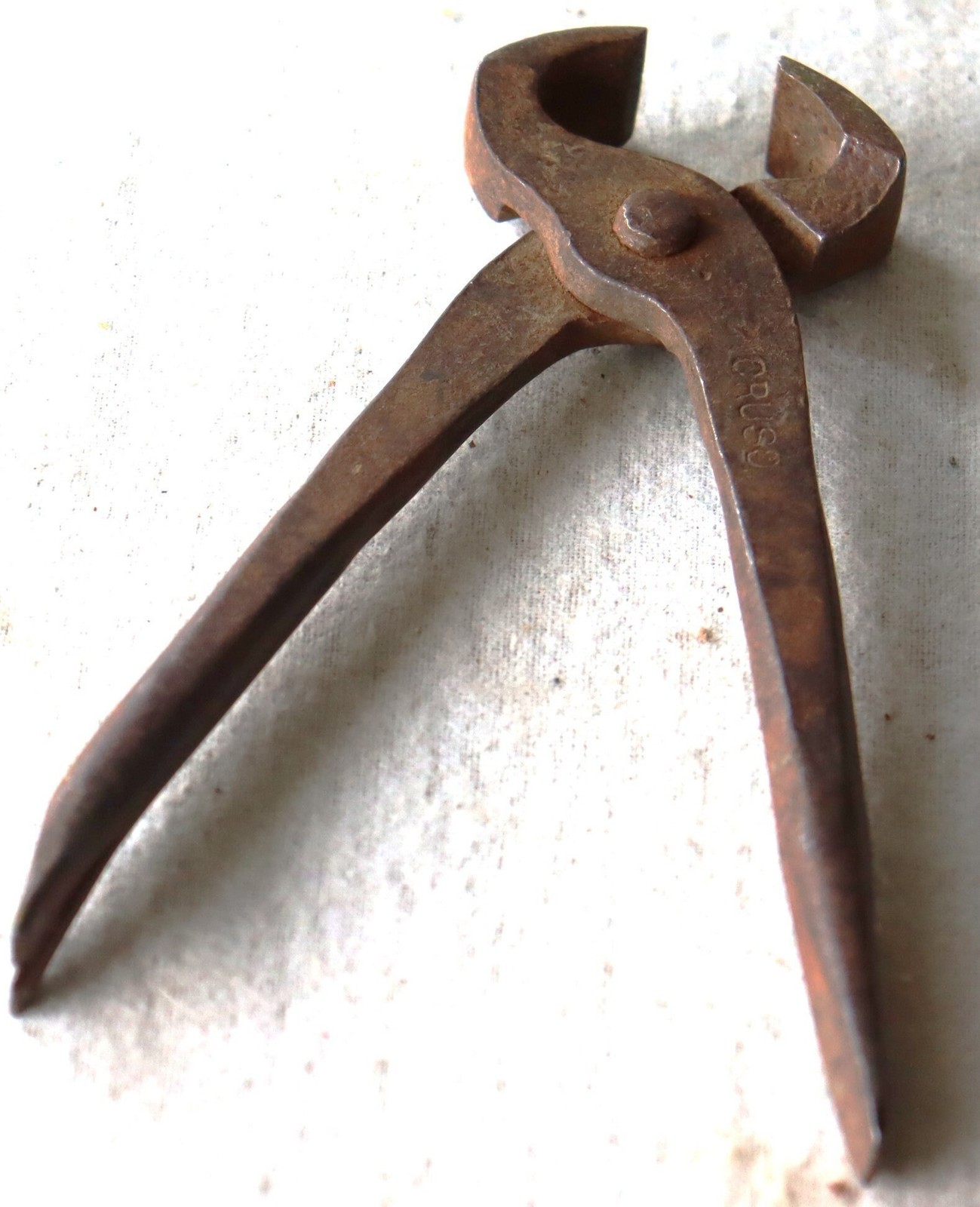 Vintage 6 inch Cruso nipper Hoof nipper ot nail puller pry bar