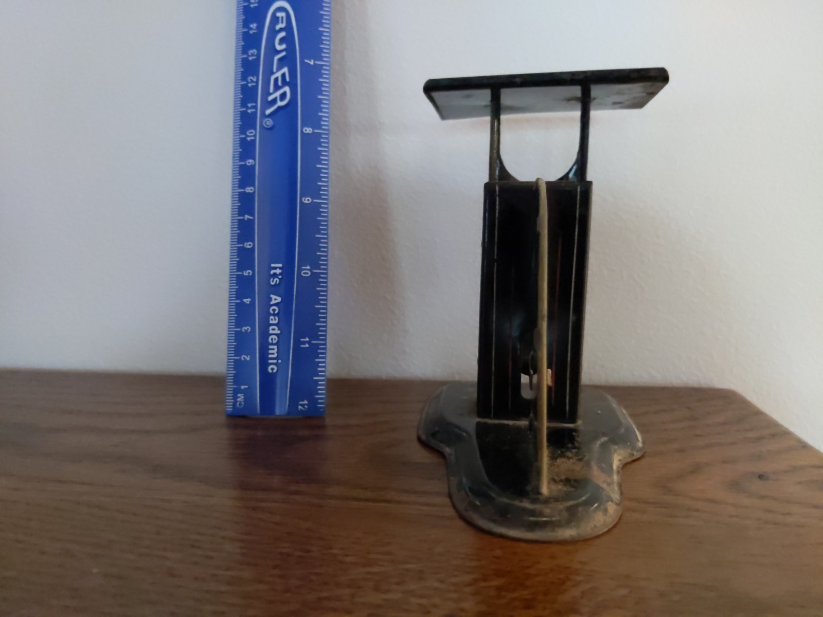 Small antique The Gem Postal Scale Pat. 1904 black with white flowers 8.25″ tall