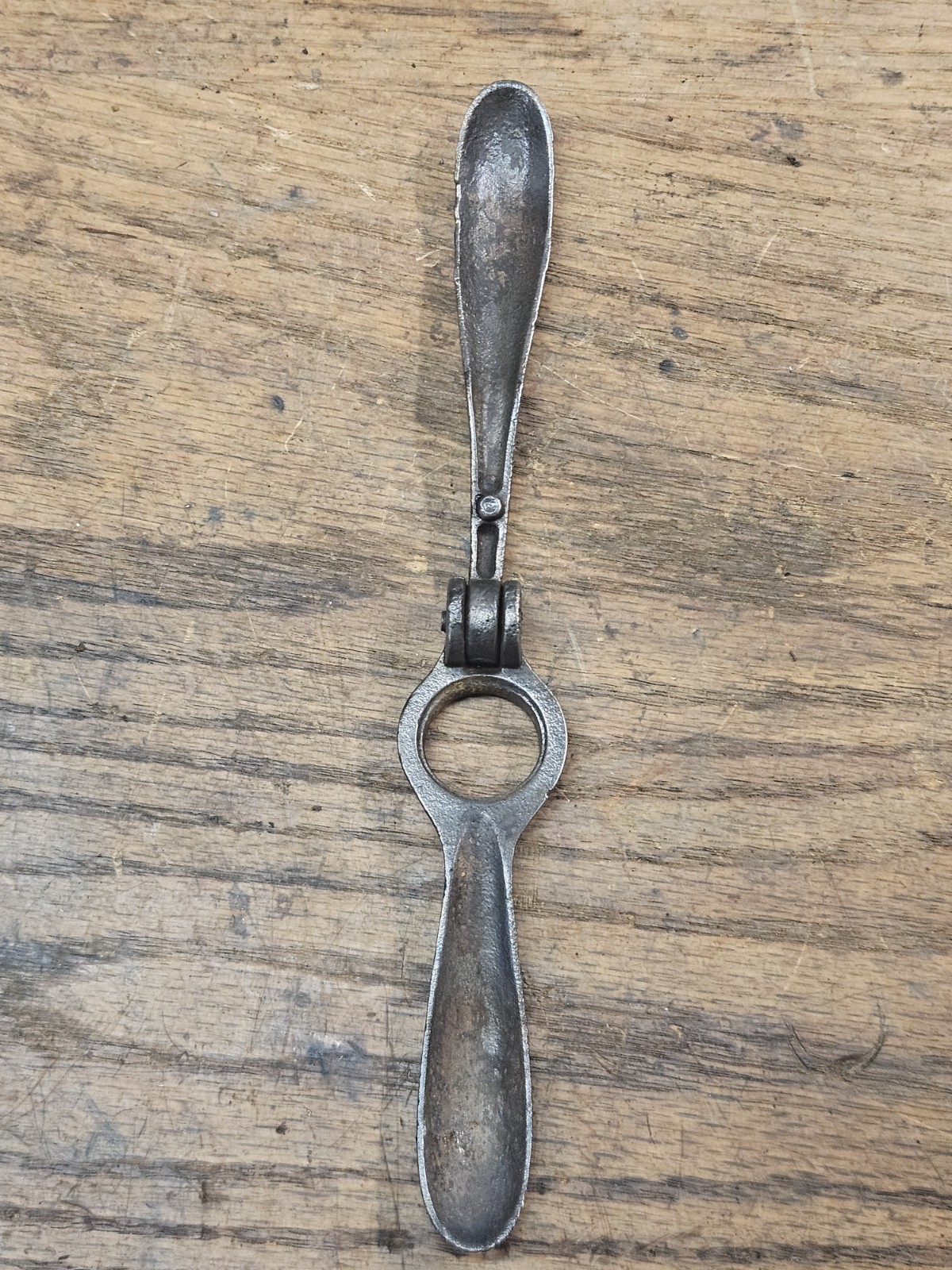 Vintage 12 Gauge Shotgun Shell Reloader, Hand Primer / Reloading Tool