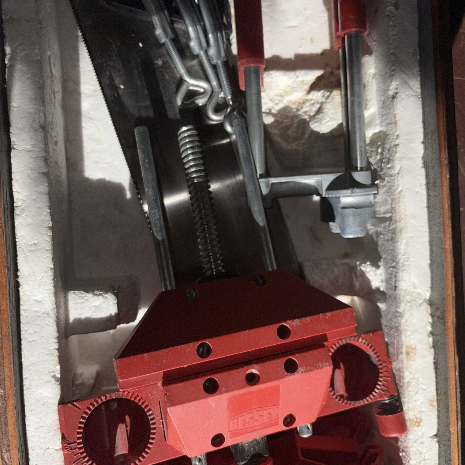 The Bessey Miter Box Saw – Precise Cutting By Secure Clamping