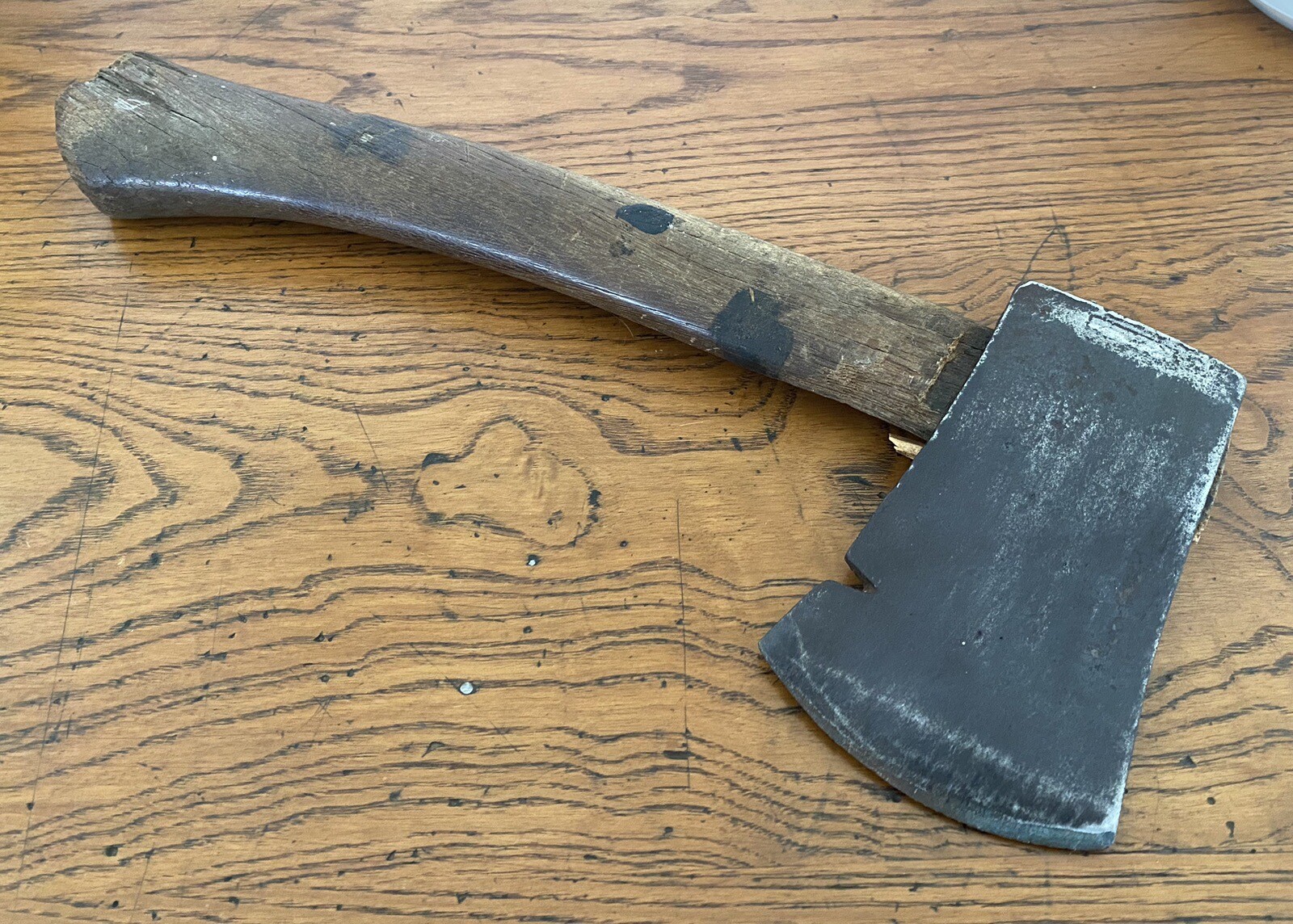 Vintage KEESTEEL Carpenters Hatchet Axe With Nail Removal Feature 2 LB