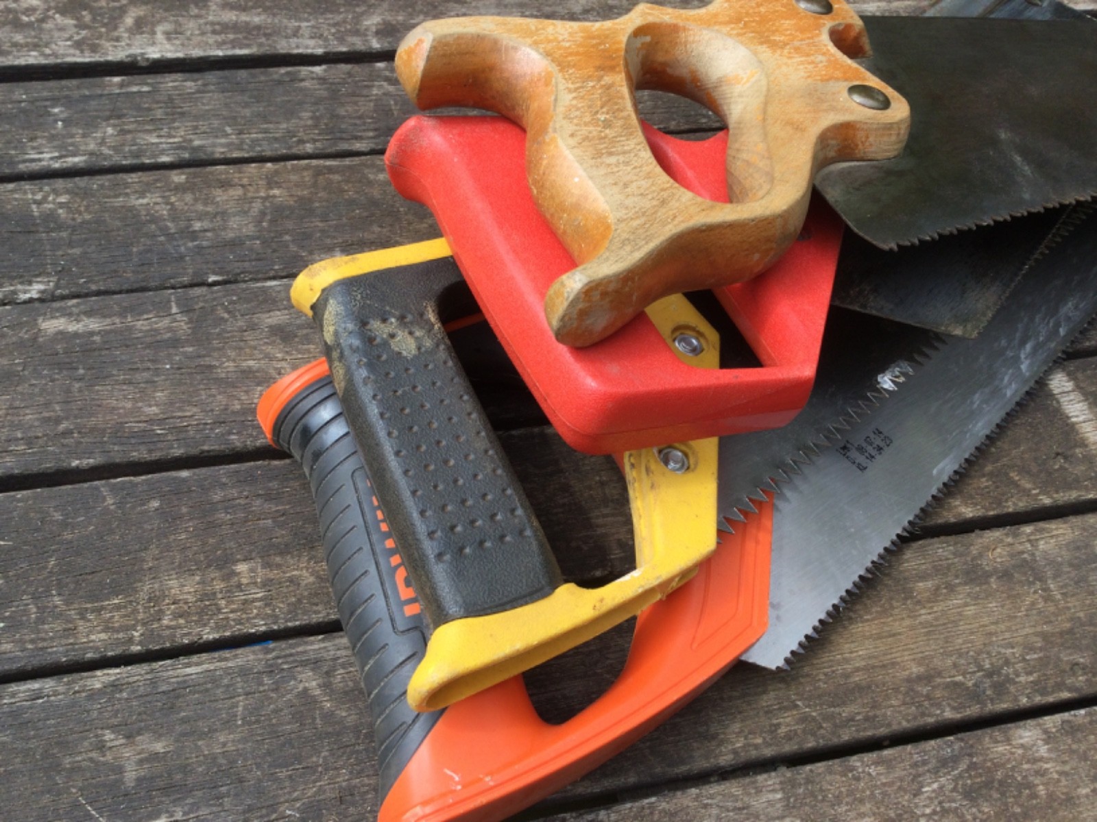 Four Vintage & Contemporary Carpentry Saws Inc Sandvik Tenon Saw & 17” Panel Saw