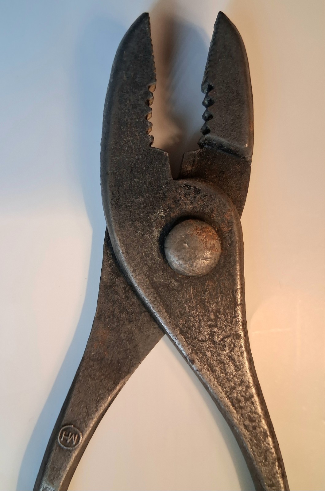 Vintage McKaig-Hatch 6 1/4″ long Slip Joint Pliers Circle MH