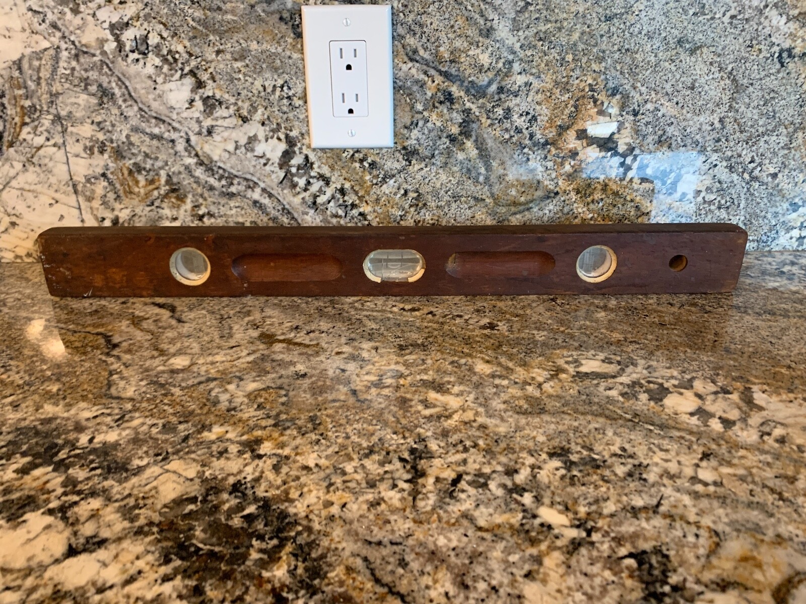 Mid Century Wood Level 24″ 3 Double Glass Bubble Sites Vertical, Horizon Leveler