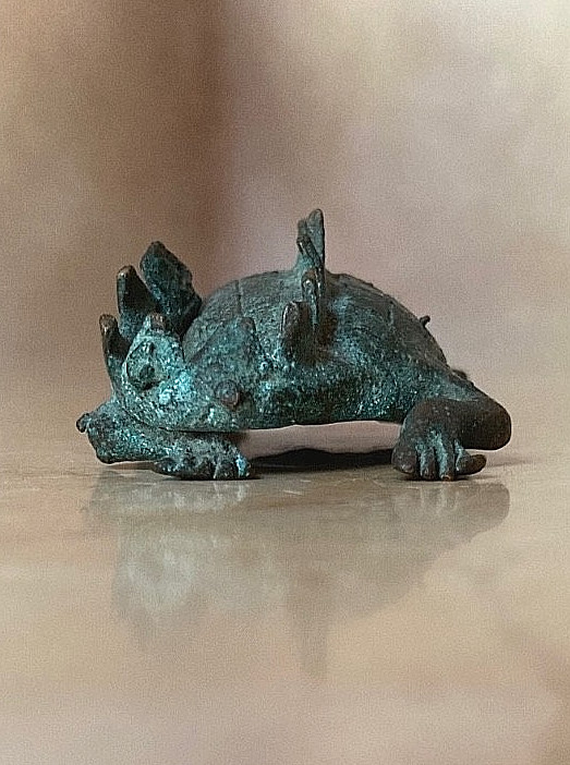 RARE! MUSEUM QUALITY ANTIQUE ASHANTI SOLID BRASS CROCODILE GOLDWEIGHT 3 1/2″