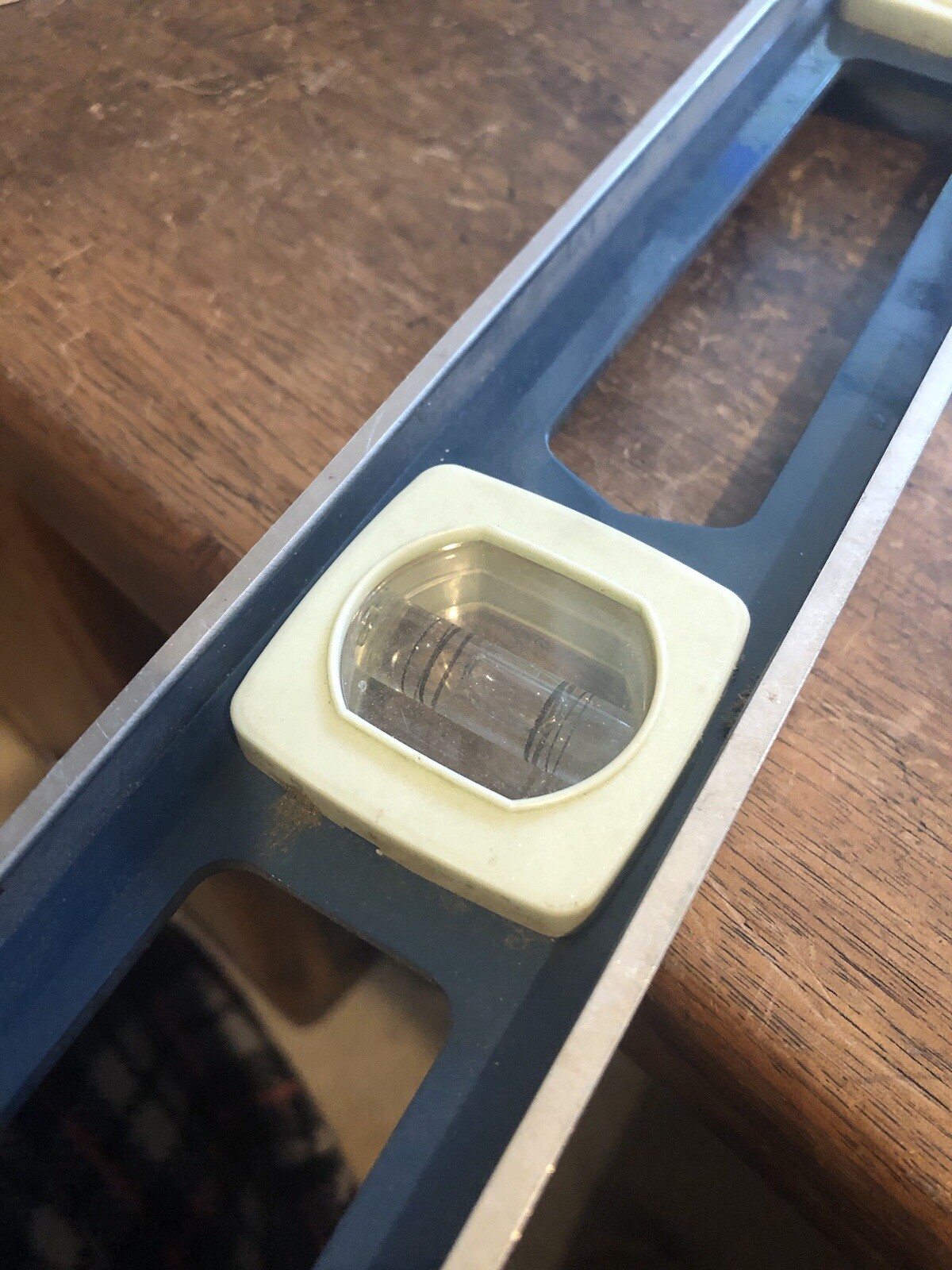 Brand NEW VINTAGE STANLEY HANDYMAN ALUMINUM NO. H1297 – 24″ BUBBLE LEVEL USA
