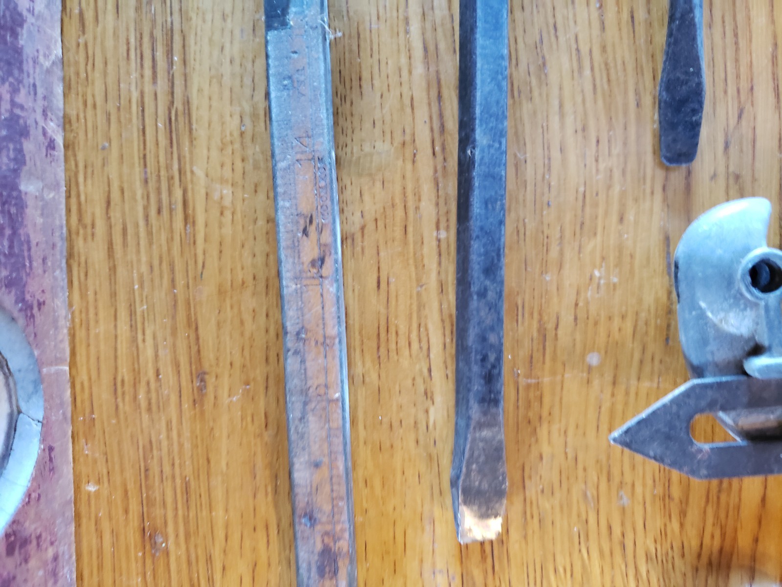 Vintage Lot Of Old Tools Antique Measuring Fold Out Tool Screwdrivers & More