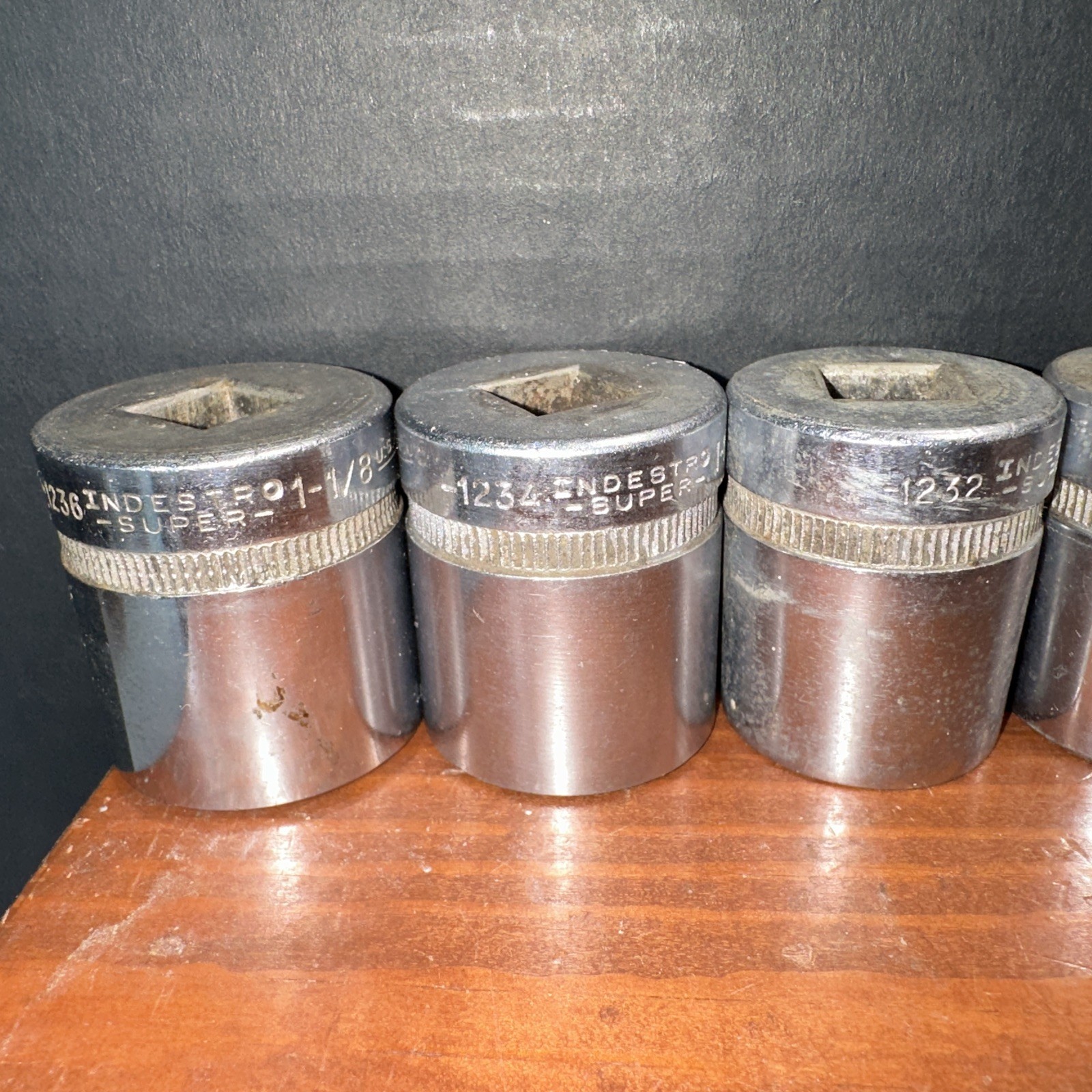 Vintage Indestro Super Socket ￼Set 13Pc. 1/2″Drive 12 Point 1 1/8″-7/16″th.