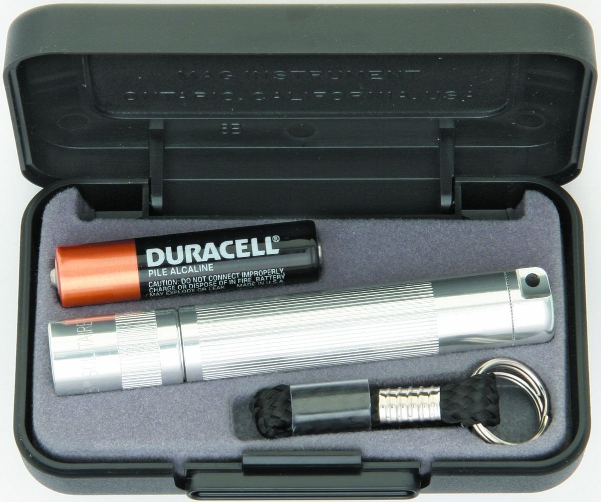 Mag lite Flashlight Mini Solitaire silver with key loop gift case Free S&H USA
